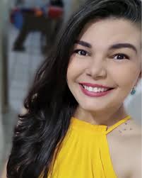 Rachel Carvalho's Instagram, Twitter & Facebook