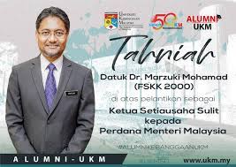 Perdana menteri adalah ketua menteri atau seseorang yang mengepalai sebuah kabinet pada sebuah negara dengan sistem parlementer. Universiti Kebangsaan Malaysia Ukm Tahniah Datuk Dr Marzuki Mohamad Alumniukm Fssk 2000 Di Atas Pelantikan Sebagai Ketua Setiausaha Sulit Kepada Perdana Menteri Malaysia Tahniahukm Ukm Ukmsharing Facebook