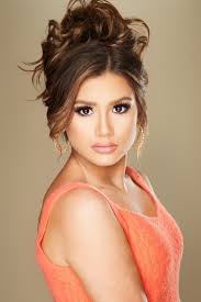 Carson and I have 2 sessions times left for tomorrow! Let us know if you  need an updated pageant headshot!😄📸 Use the link below to sign up! ⬇  https://book.usesession.com/s/gfLTLcroD