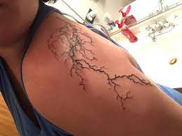 See more ideas about lightning tattoo, tattoos for daughters, tattoos. Lightning Tattoo 26 Tattoo Designs For Women