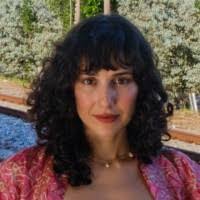 Vicki Torres's Instagram, Twitter & Facebook