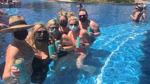 I love all the various aspects of a large city hotel. Cancun Spring Break Tourists In Mexico Amid Covid 19 Explain Why