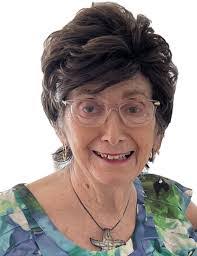 Claire Kelly's Instagram, Twitter & Facebook