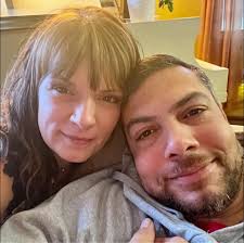 What is Beaver House in Lorain like and what kind of lake view patio does  it have?