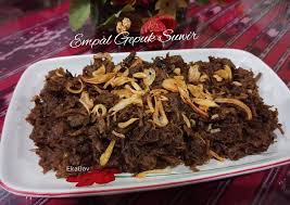 Empal gepuk bisa juga dijadikan menu bekal makan siang karena awet tahan lama, tidak mudah basi. Resep Empal Gepuk Suwir Enak Resep Enyak
