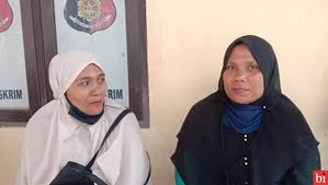 Jun 21, 2021 · melalui holding yang melibatkan pt bank rakyat indonesia (persero) tbk., pt pegadaian (persero), dan pnm, maka nasabah program mekaar pnm akan memperoleh keuntungan penurunan bunga pinjaman sekitar 3%. Banpres Akhirnya Sampai Kepada Penerima Pnm Mekaar Syariah Pastikan Tidak Ada Pemindahan Buku Binews