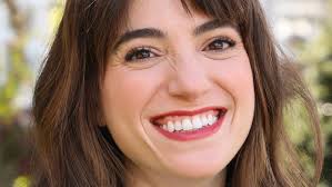 Natasha Feldman Gives Us 12 No-Fuss Tips For A Dinner Party Table Spread  Your Guests Will Love