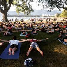 Over 45 classes were offered to close to 4,000 lucky. Free Outdoor Yoga Classes Being Held In Kitsilano All Summer Long Inside Vancouver Bloginside Vancouver Blog