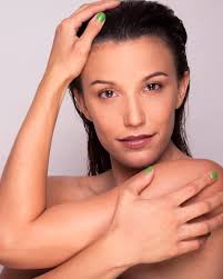 Profil von Caroline Bowman Fans