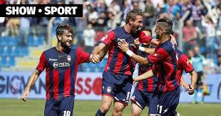 Benvenuti sulla pagina facebook ufficiale del f.c. Crotone Reached Serie A For The Second Time In History Seria A Serie B Crotone