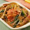 Panaskan sedikit minyak, tumis sebentar hingga kecokelatan, masukkan kecap dan saus tiram, aduk merata. Resep Seblak Kwetiau Pedas Kuah Hangatnya Cocok Buat Musim Hujan