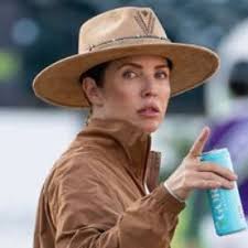 Ashlee Bond (@AshleeBond)