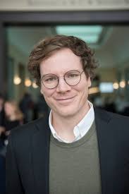 Christoph Winter's Instagram, Twitter & Facebook