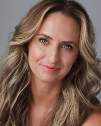 Talent agents for Fleur Saville