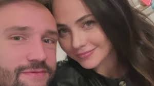 Secondo quanto si apprende brian minteh, 43 anni, del senegal, è stato l'unico a rispondere alle accuse. Tra Andrea Zenga E La Cannavo Una Ricca Donna Matura I Due Fanno Chiarezza Sul Presunto Triangolo