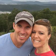 Who recommends a car detailer in Pensacola, FL?