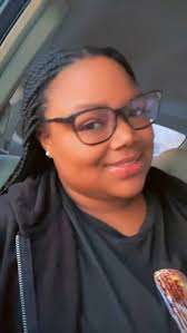 “Beauty is power; a smile is its sword.” — John Ray #25 #DST #spr23  #deltaland🔺🐘 #deltawoman #deltawomen #burningsands  #crimsonandcreamsince1913 #1913 #deltasigmatheta #quietillusion  #ladyfortitude ...