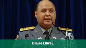 Intenta tirarse del puente con su hijo