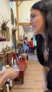 YourgalpalVal (@yourgalpalval)