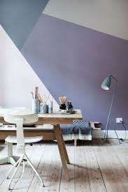 Pour Donner Du Relief Et De La Texture A Une Piece Neutre Et Depouillee Rien De Mieux Que De Grands Pans De Mur Pe Idee Deco Chambre Idee Deco Deco Interieure