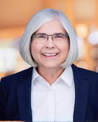 Dana Crooks's Instagram, Twitter & Facebook