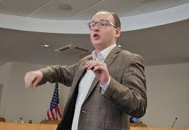 Dems turn constituency service meeting into forum for complaints about  Musk, other issues