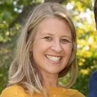 Kelly Alexander's Instagram, Twitter & Facebook