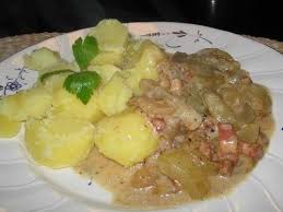 Schmorgurken Mit Speck Kochrezepte De Rezept Schmorgurken Rezepte Lebensmittel Essen