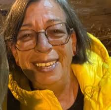 Does anyone happen to know if there is a maxim number of frontal hours a  teacher is allowed to teach in one day? Thx