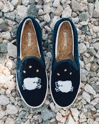 Classic footwear made to meet new horizons. Velvet Sheep Sneaker Soludos