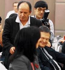 Видео πολυζωγοπουλοσ ζαφειροπουλοσ το μαη με τα λουλουδια.mp4 канала oreini59. Xr Polyzwgopoylos Eidhseis Nea To Bhma Online