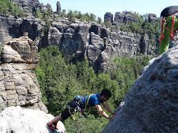 Klettern Im Elbsandsteingebirge Klettertouren In Der Sachsischen Schweiz
