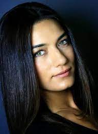 She is an actress, known for анатолийские орлы (2011), воскресший эртугрул (2014). Image Result For Hande Subasi Long Hair Women Long Natural Black Hair Turkish Beauty
