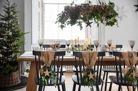 This tablescape evokes rustic elegance. 50 Beautiful Christmas Table Decorating Ideas Loveproperty Com