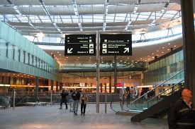 Zurich airport is the largest international airport of switzerland. Flughafenkopf Zurich Airport Wsdg