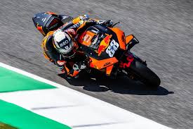 Miguel oliveira não foi além do 17.º tempo combinado do primeiro dia de treinos livres para o gp. Dwetclkumac7um