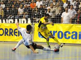 Peraturan bola futsal ketika di dalam dan luar pertandingan. Simak Inilah Peraturan Pertandingan Futsal Terbaru Cssport Court Futsal
