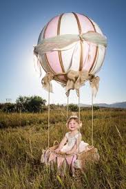 How to make a hot air balloon for decoration hey everyone! Photography Diy Props Hot Air Balloon 32 Best Ideas