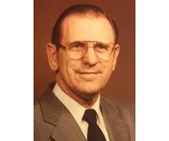 Linda Williford's Instagram, Twitter & Facebook