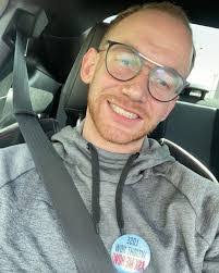 Chad Matthew's Instagram, Twitter & Facebook