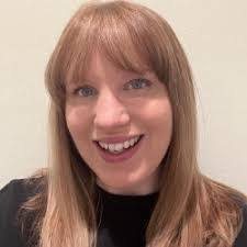 Jennifer Coomer's Instagram, Twitter & Facebook