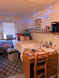 Pin By Gab On Bedroom Ideas College Bedroom Decor College Dorm Room Decor Dorm Room Inspiration