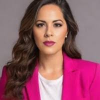 Veronica Barba's Instagram, Twitter & Facebook