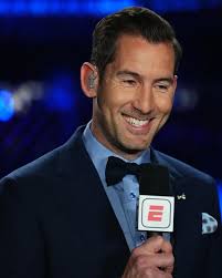 14 years 👰🏻🤵🏻to this stunner! To my love, I'm incredibly lucky to enjoy  life with you. I look forward to more memories ❤️