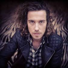 Julien doré was born on july 7, 1982 in alès, gard, france. Julien Dore Quirky French Heartthrob French Music Blog