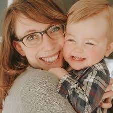 Jamie Carlson's Instagram, Twitter & Facebook