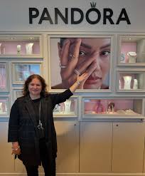 Albert's Diamond Jewelers Semi-Mount Diamond Engagement Ring