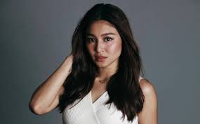 Nadine lustre is a filipino actress, singer and dancer. Nadine Lustre Nadine Lustre Nadine Alexis Paguia Lustre Mydramalist 2 931 719 Likes 7 016 Talking About This