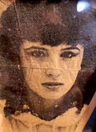 Gloria Vanderbilt with her two sons, Carter Vanderbilt Cooper and Anderson  Cooper. Yep. The news guy.