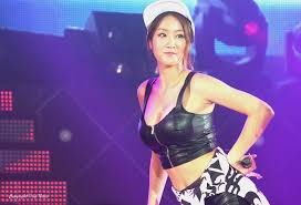 Soyou (kang jihyun / 강지현). Fiddle